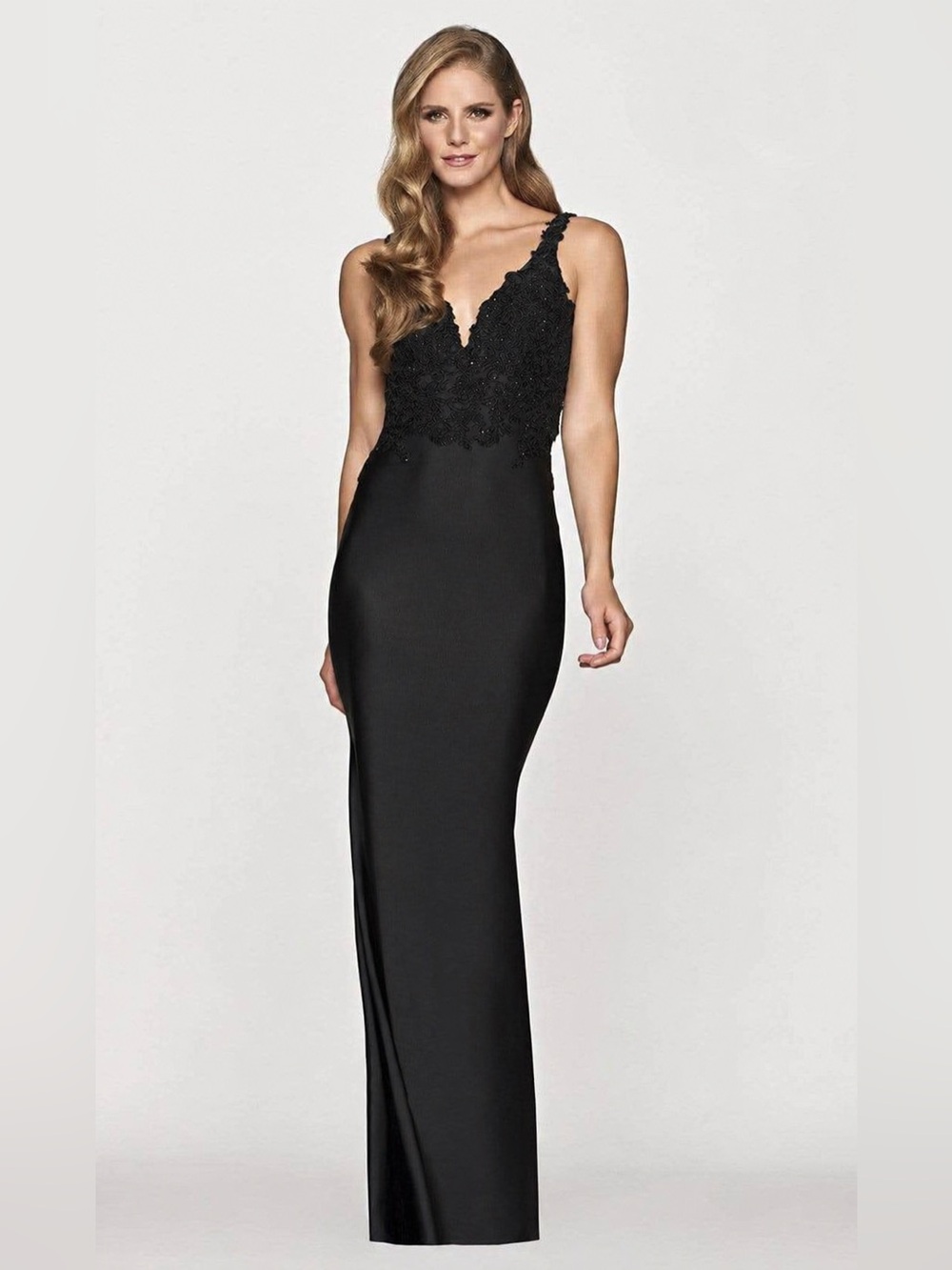 NEW Faviana Tight Stretch Lace Long prom Dress With Open Back in Black Size 6